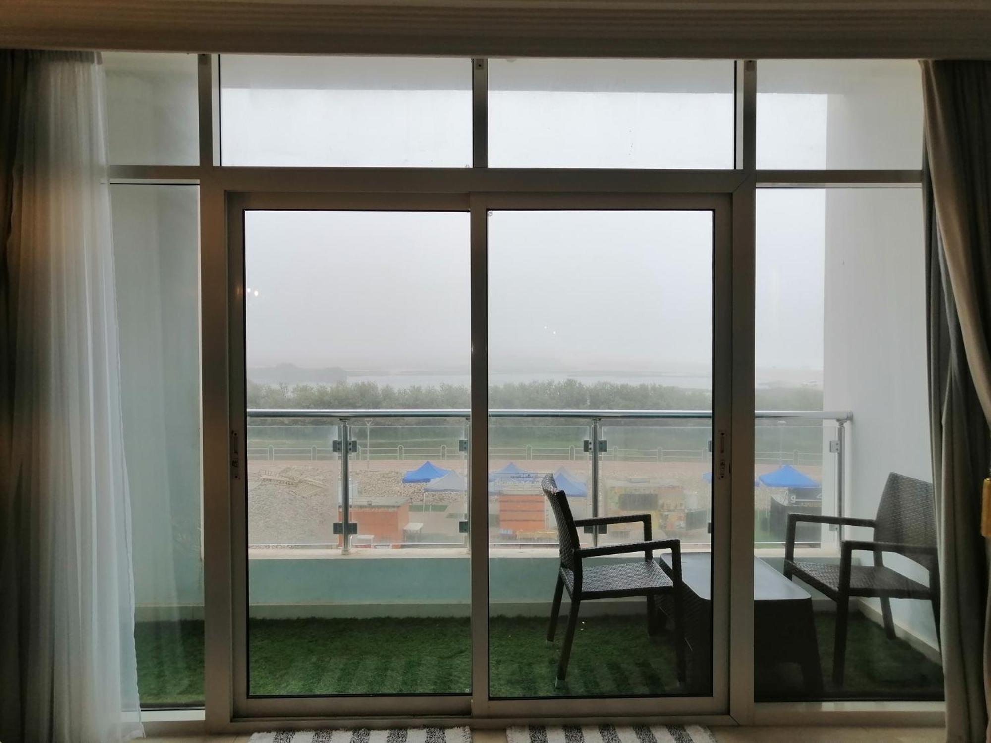 Apartmán بحرية فاخرة بمنطقة الدهاريز السياحية Luxury Sea View In Dahariz, *