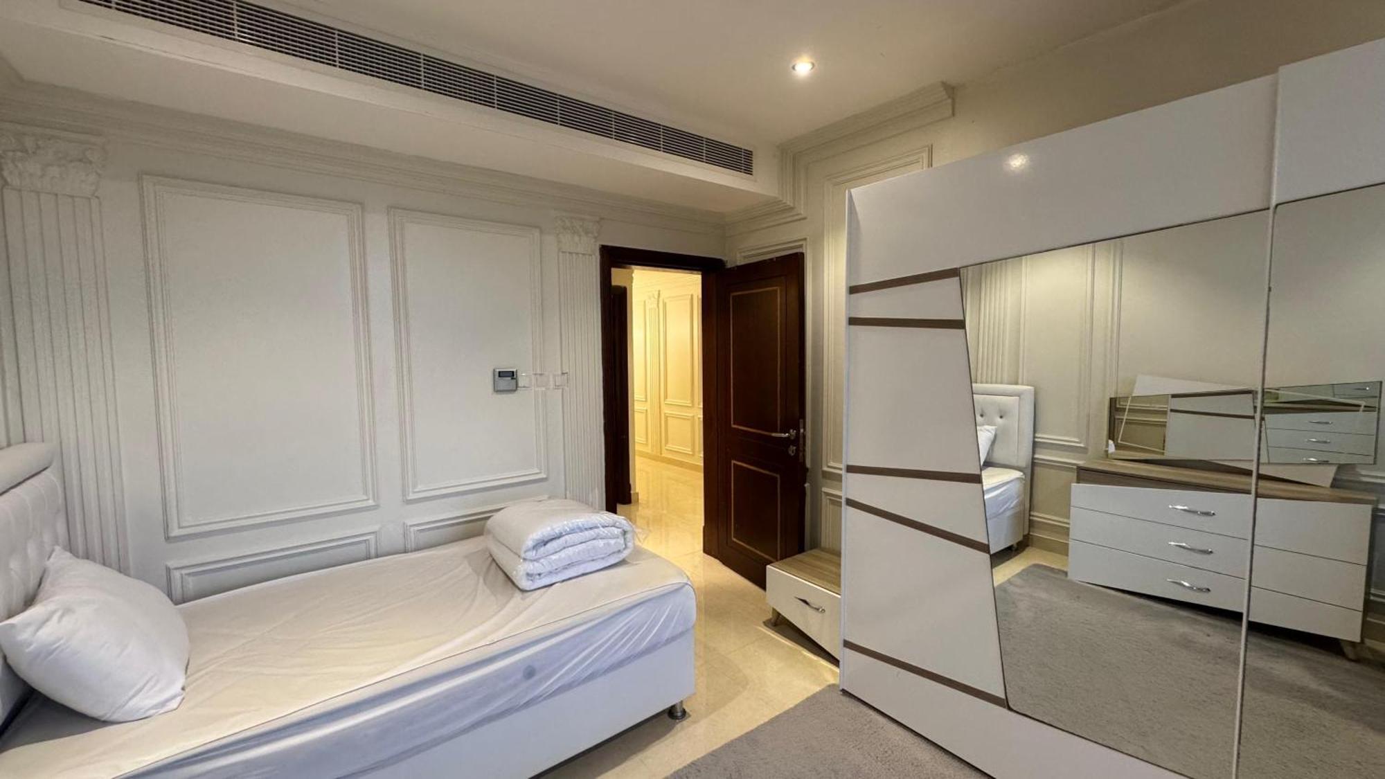 بحرية فاخرة بمنطقة الدهاريز السياحية Luxury Sea View In Dahariz,